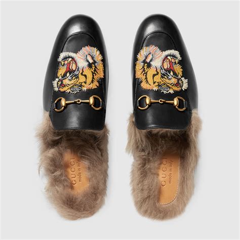 gucci slippers heren tijger|princetown Gucci slippers.